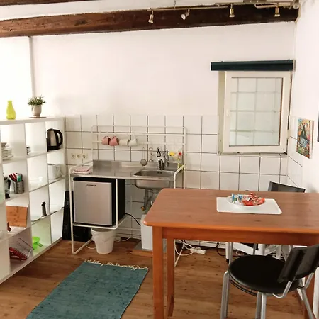 Apartment Mit 1 Schlafzimmer In Altstadthaus Sankt Veit an der Glan Buitenkant foto